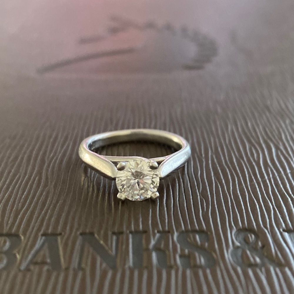 **SOLD** 1.0 ct Diamond Ring
